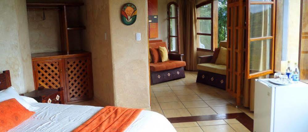 Hosteria "El Encanto" San Miguel de los Bancos ภายนอก รูปภาพ